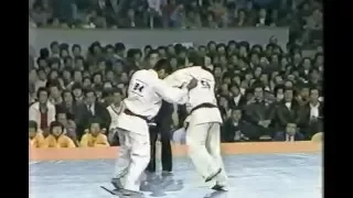 昭和５６年 極真 第１３回全日本選手権大会｛優勝 三瓶啓二｝　The 13th All-Japan karate tournament in 1981.　Kyokushin Karate