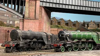 THE GREATEST GRESLEY GATHERING: #GoGrabAGresley (+ win Custom Weathered Hornby Pacific's! )