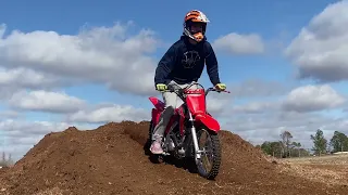 2022 CRF125F vs CRF110F on back yard pit bike track