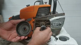 How to remove the clutch and sprocket on the Neotec 8105.