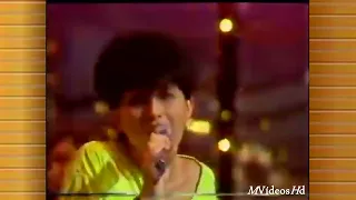 Sempre Livre cantam "Fui eu" no Campeonato de Danças com Sérgio Malandro (1984)