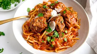 Spaghetti and Meatballs all made in ONE pan and done in 30 minutes!