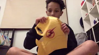 My homemade REVERSE FLASH costume.