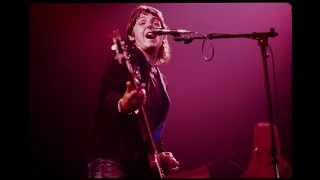 Paul McCartney & Wings - Let Me Roll It (Live in L.A. 1976)