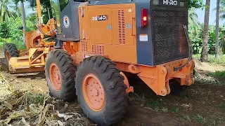 Nahirapan ang Grader sa paggawa Ng bagong kalsadang maliit road opening Equipment &Operator Channel