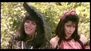 Akshay Kumar and Deepak Tijori Disguise themselves as Girls (Khiladi)