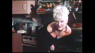 Witchcraft 2 The Temptress : don't try the hamloaf - VHS snip