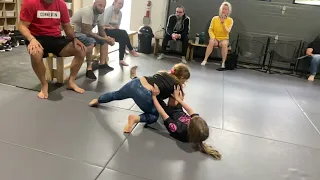 Livia et Gen bjj filles 8-9