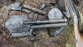 We found a soldier, and with them a pistol and rifles! WW2 metal detecting