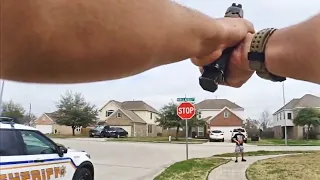 Suspect Gets Shot by Texas Deputies After Reaching For a Firearm in His Waistband