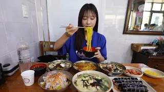 43 Years of Tradition! Cold & Spicy Chewy Noodles Mukbang! Korean Eating Show