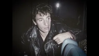 Bruce Springsteen - Your Love Is All Around Me (V1) - Home Demo (January-April, 1982)