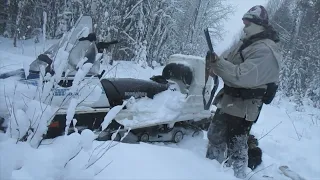 Разморозил и завел снегоход. Проверка путика на волка. Добавил два капкана на волка.