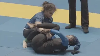 Women's NoGi Grappling California Worlds 2019 D018 Blue Belts Giovanna Canuto Win