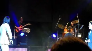 Manuel José Ft. Nino Bravo - Lo Pasado Pasado - Concierto en Medellín