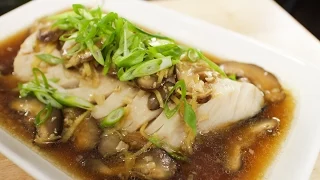 Steamed Fish w/ Ginger Soy Sauce ปลานึ่งซีอิ้ว - Hot Thai Kitchen