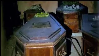 SEVEN COFFINS in this ABANDONED mausoleum