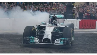 Daniel Ricciardo / Valtteri Bottas Budapest Nagy Futam V. 2017 Street Parade & Burnout F1 V8 vs V6