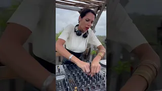 Linda Grazia Techno Live