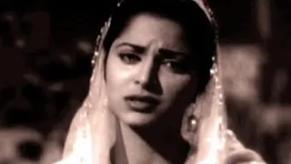 Badle Badle Mere Sarkar - Lata, Waheeda, Chaudhavin Ka Chand Emotional Song