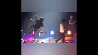 Zayn Saving and protecting Harry