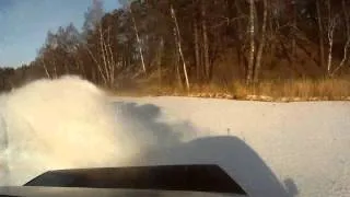 BMW E34 M5 playing on lake, winter drift