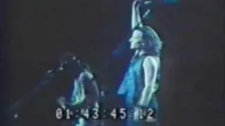U2 - Out of Control (snippet Boston 1987 - Outtakes)