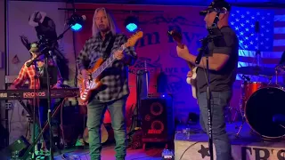 My song, "Arizona Girl" live at Tom Ryan's Bar in Chandler, AZ on 040724 - JellyJam is Too Much Fun!