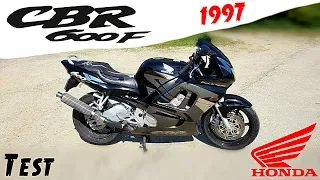 "Test" En 1997 on pouvait rouler en sportive au quotidien "Honda CBR600F pc31"