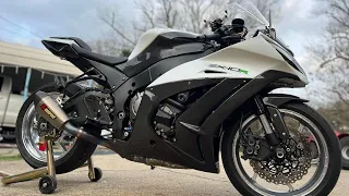 2014 KAWASAKI NINJA ZX10R with Chrome Rims & AKRAPOVIČ Exhaust System Sound (Cold Start, Walkaround)