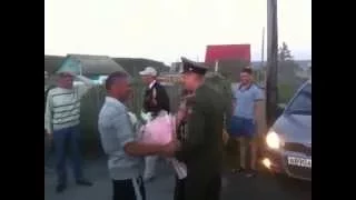 Костя домой приехал ДМБ 2014. возвращение домой