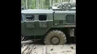 Маз543 по бездорожью. Армия. Военная техника. С нами Бог.