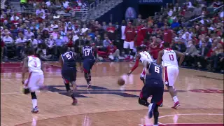 Otto Porter with the Strong Finish on the Break