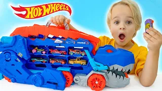 Chris bawi się samochodzikami i ratuje miasto Hot Wheels