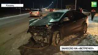 В Казани в лобовом столкновении иномарок пострадал 5-летний ребенок | ТНВ