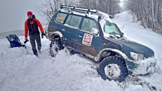 BLOCAT ÎN ZĂPADĂ CU TOYOTA, pe jos spre CABANĂ - s3e5