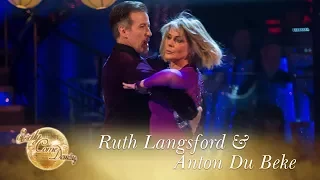 Ruth Langsford & Anton Du Beke Tango to 'Allegretto' by Bond - Strictly 2017