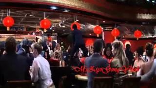 Rush Hour 2 - (Ziyi Zhang  and  Jackie Chan) ' fighting scene.