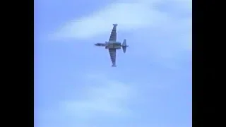 Су 25 высший пилотаж над ВПП // Su 25 aerobatics above the runway