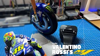 Build Valentino Rossi's YZR - M1 Motorcycle - Pack 5 - Stage 17-21