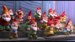 Gnomeo Juliet -Lawnmower Race Clip HD