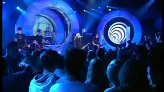 Avril Lavigne - Don't Tell Me (TOTP Germany 05/08/2004)
