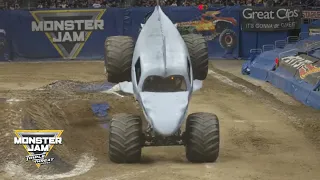 Megalodon Monster Truck winning Two-Wheel Skills │ Monster Jam Los Angeles 2018