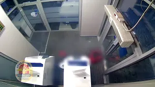 Житель Красноярска попытался взорвать банкомат, чтобы украсть оттуда деньги