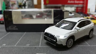 ［開箱］TOYOTA COROLLA CROSS 原廠模型車 1：43 1/43 白色 (white)