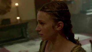 The White Queen: Elizabeth Woodville forces Anne Neville to undress her before sex | 1x3