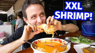 Giant SHRIMP BUTTER TOM YUM!! 🌶️  Spicy Thai Food in Phatthalung, Thailand!