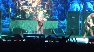 Black Sabbath - Children of the Grave (O2 Arena, London. 10/12/2013)