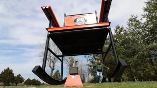 The Vacuum Museum, the Largest Chair and the Gateway to the West