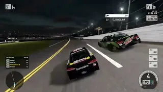 Forza Motorsport 7 NASCAR Racing In Daytona International Speedway 500 (25 Laps)